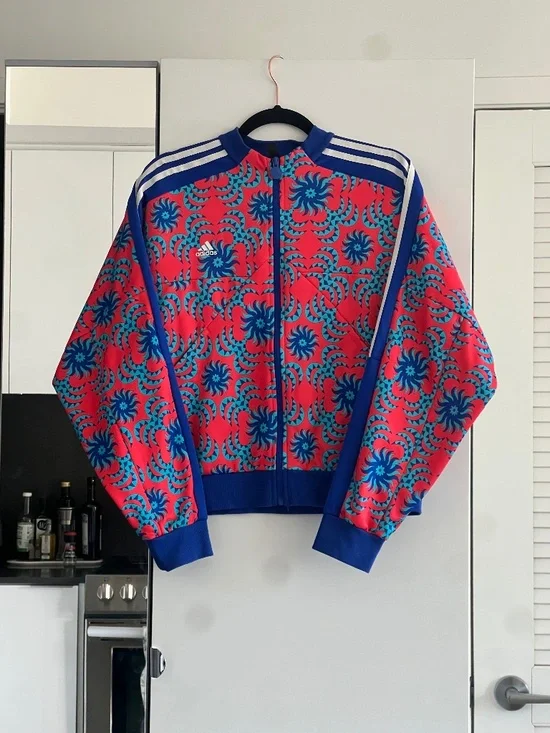 Adidas jacket - Picture 1 of 2